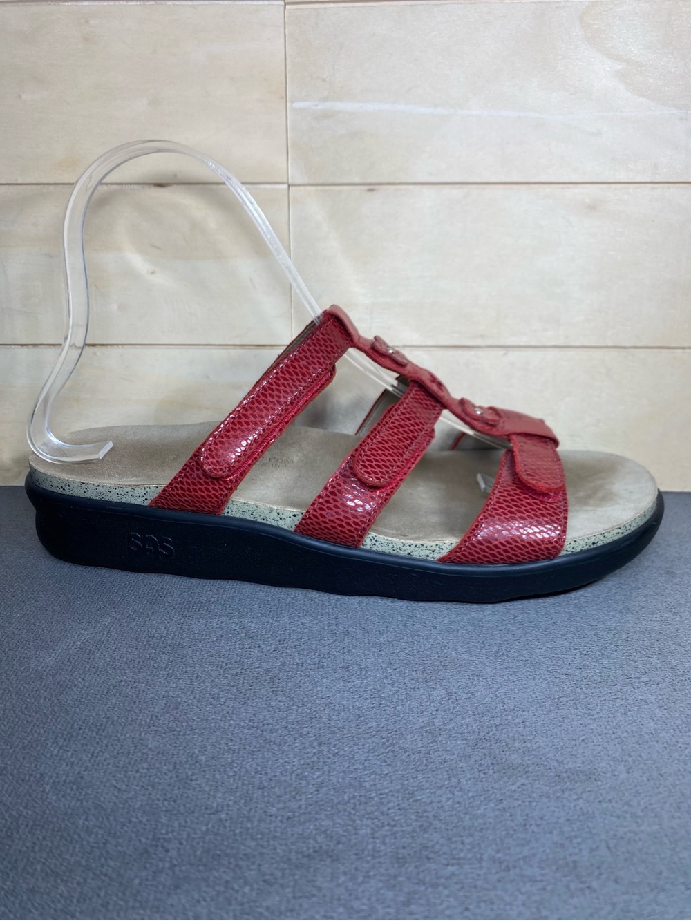 SAS Naples Slide Sandals Red Leather Women's Size 8 Shoes M Snakeskin